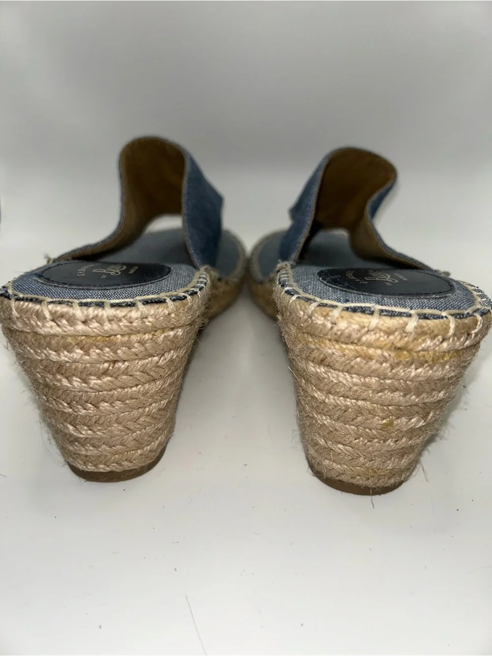 Bass denim espadrille wedge thong sandal size 8.5